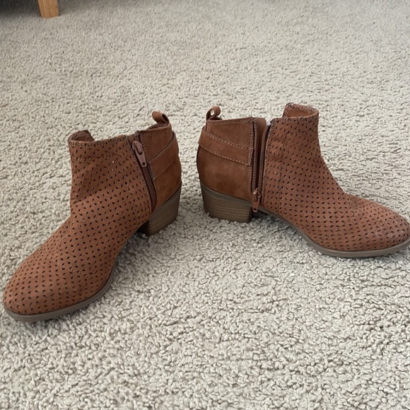 Universal thread booties - Picture 2 of 4